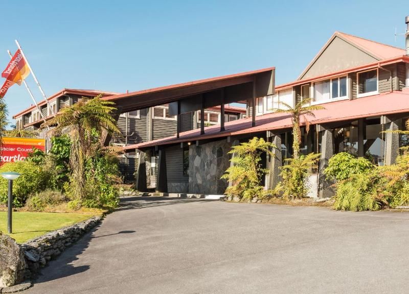 Heartland Hotel Glacier Country