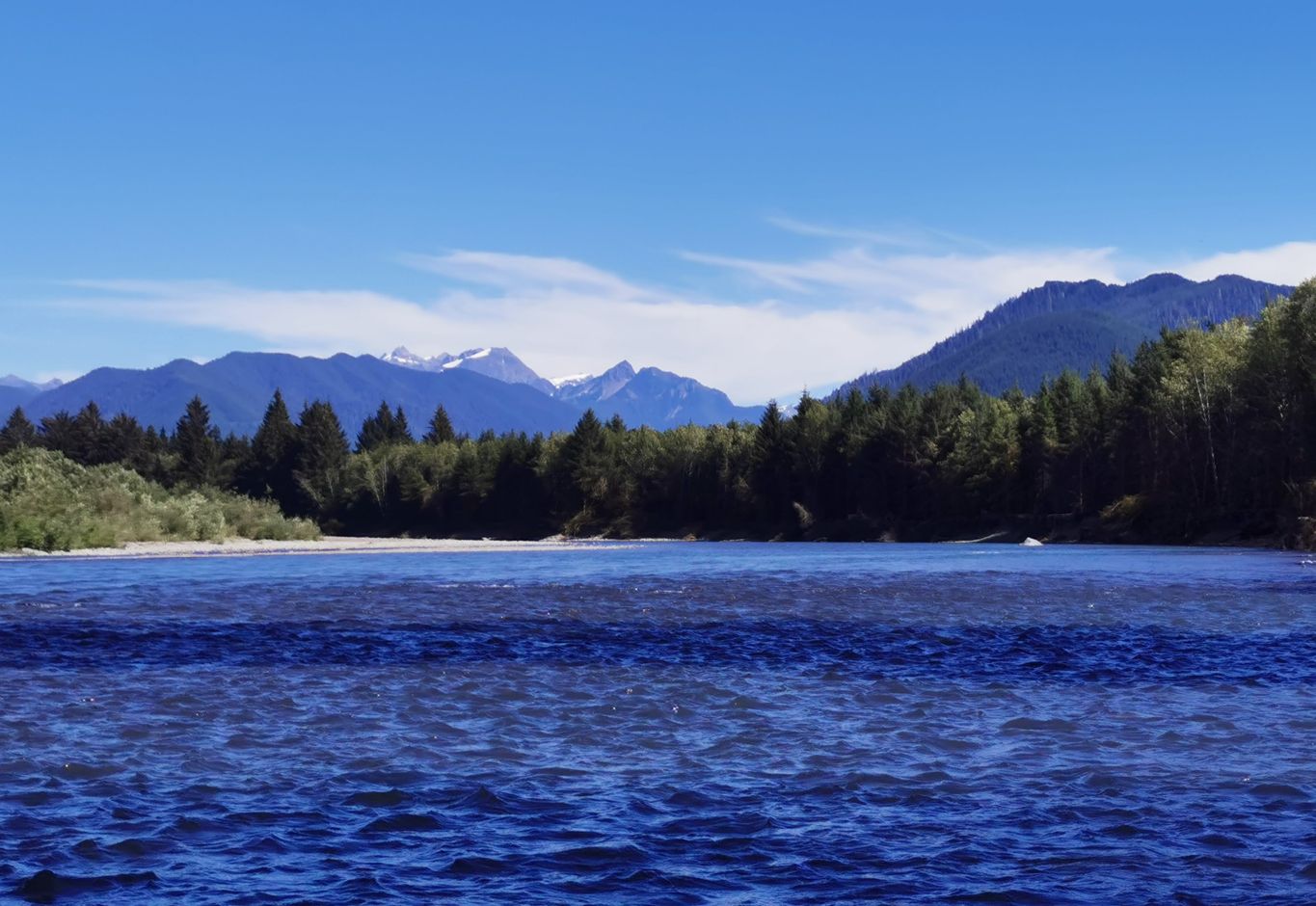 Easy raft into Olympic&#039;s Wild