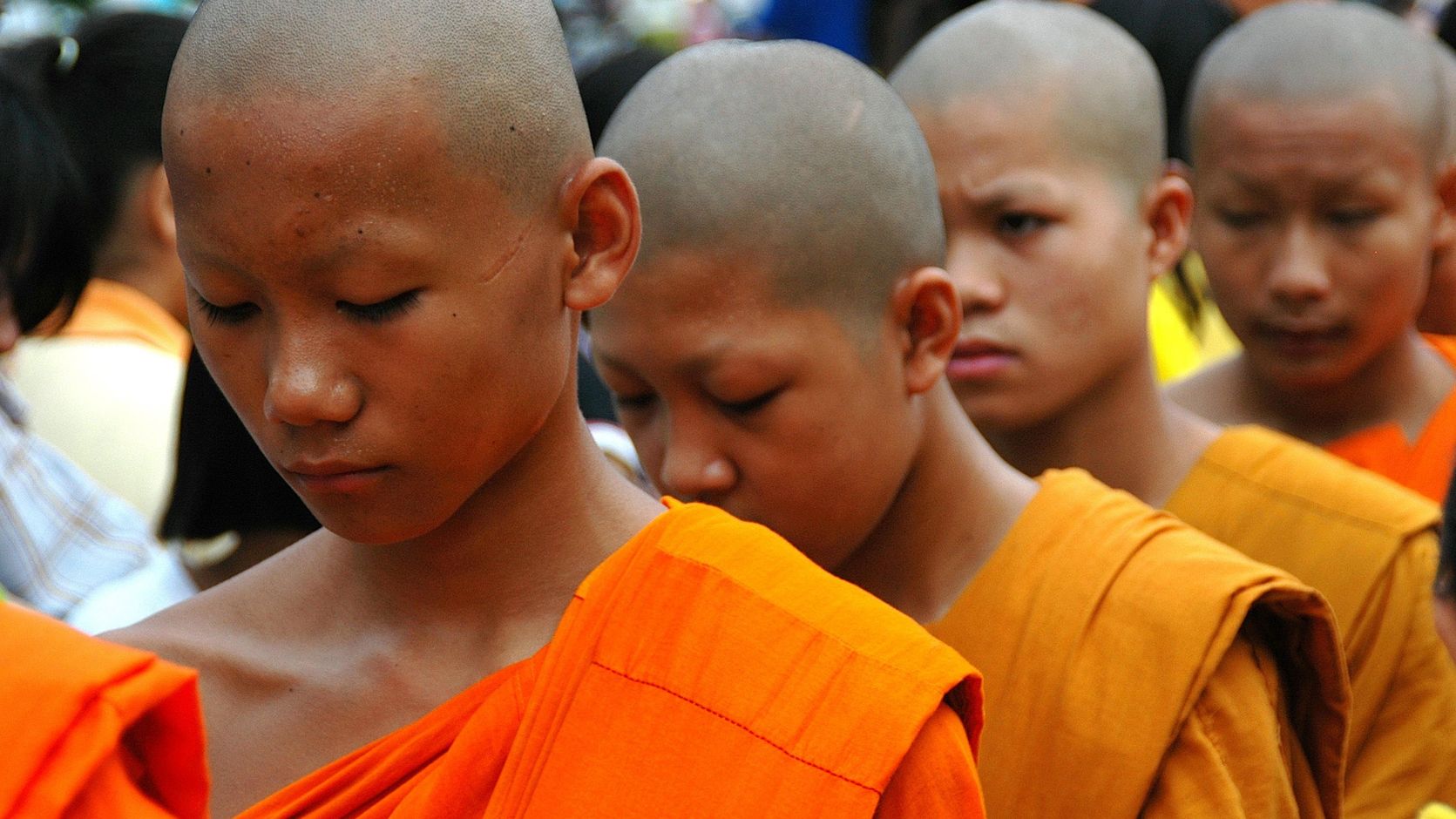 Duurzaam reizen: respecteer monniken in Thailand -Martin Marcel