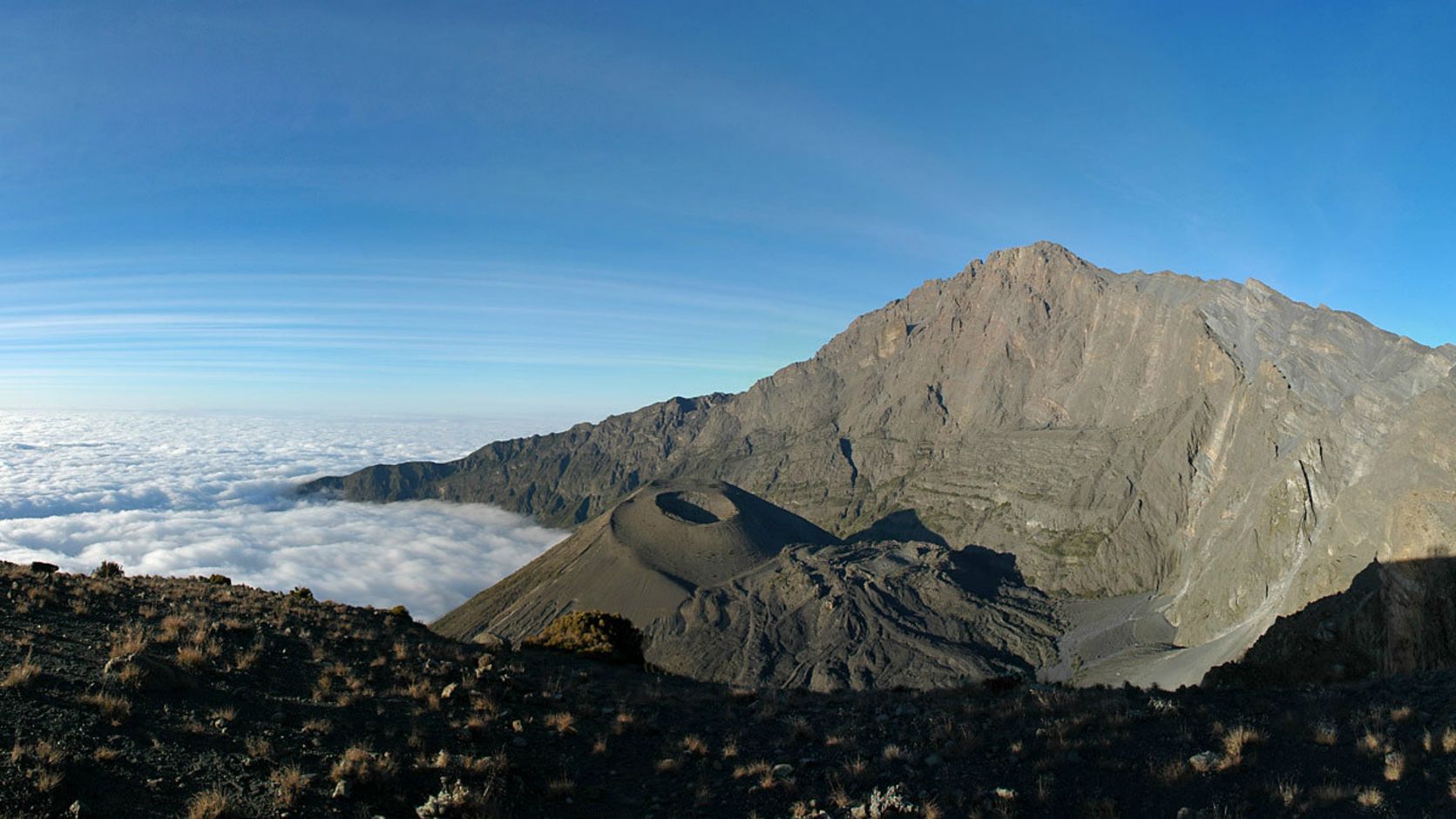 Tanzania mount meru beklimming arusha kilimanjaro trekking hutten