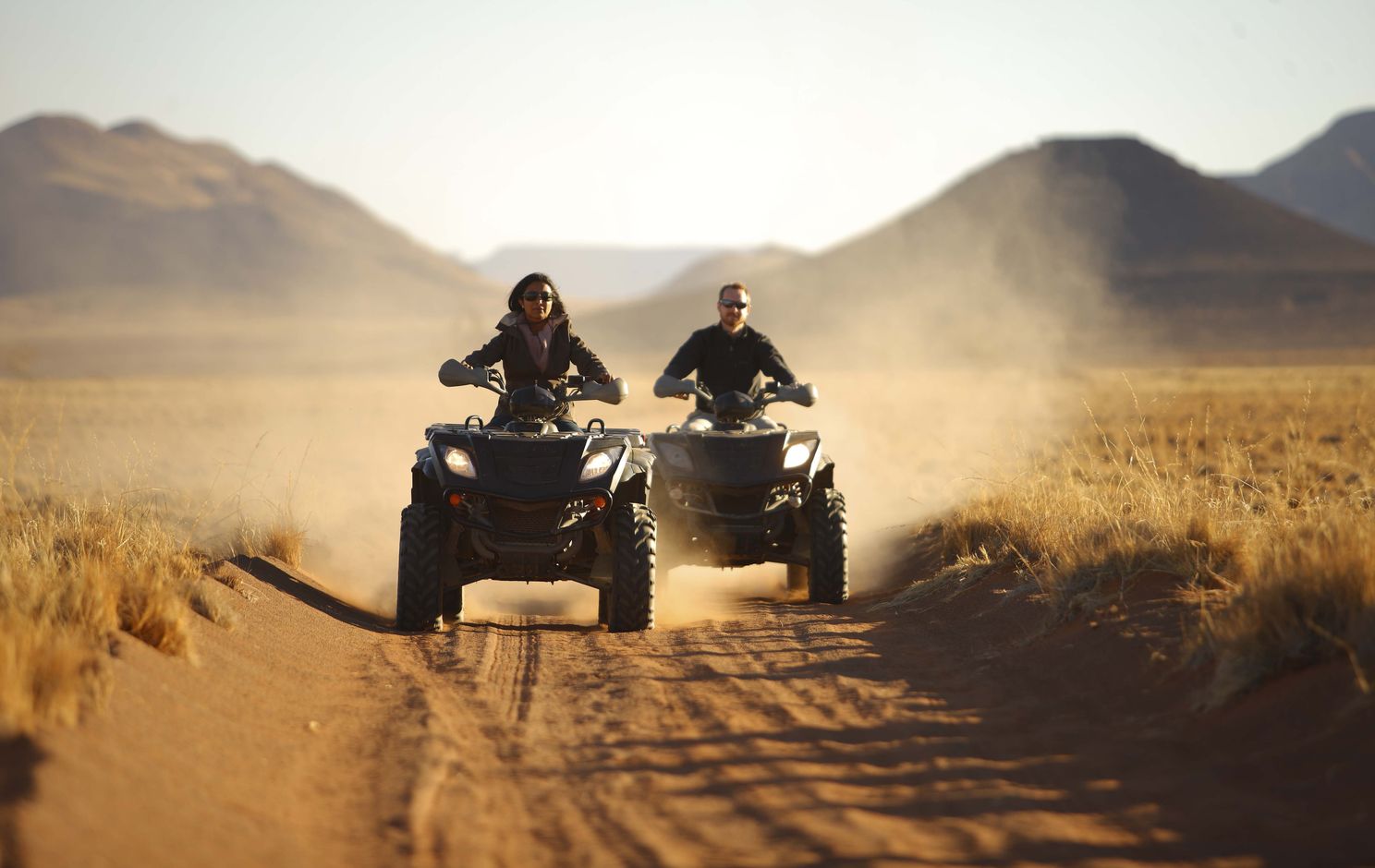 Sossusvlei Namibië Afrika kampeertocht desert lodge wildlife natuur